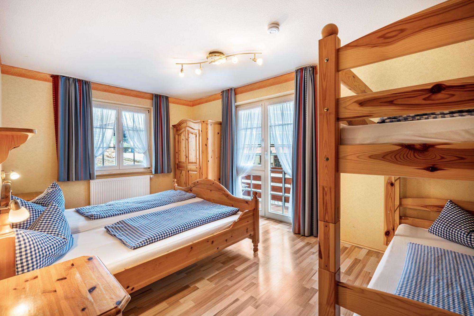 Josenhof Hotell Wolfach Exteriör bild